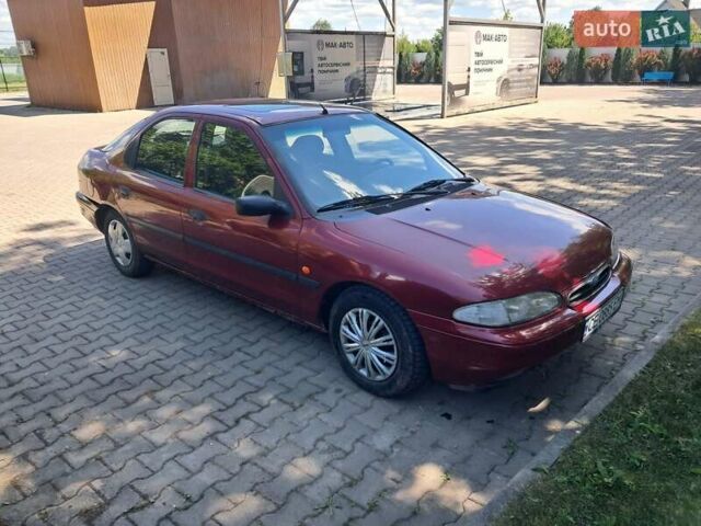 Червоний Форд Мондео, об'ємом двигуна 1.8 л та пробігом 413 тис. км за 1350 $, фото 5 на Automoto.ua