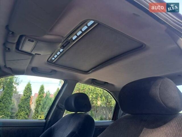 Червоний Форд Мондео, об'ємом двигуна 1.8 л та пробігом 413 тис. км за 1350 $, фото 21 на Automoto.ua