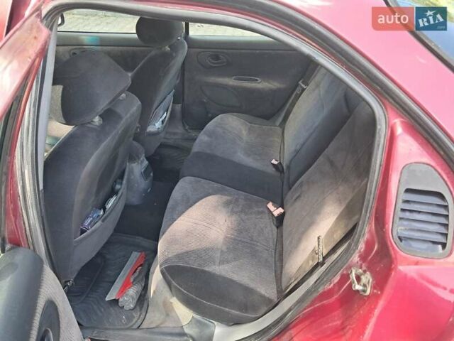 Червоний Форд Мондео, об'ємом двигуна 1.8 л та пробігом 413 тис. км за 1350 $, фото 25 на Automoto.ua