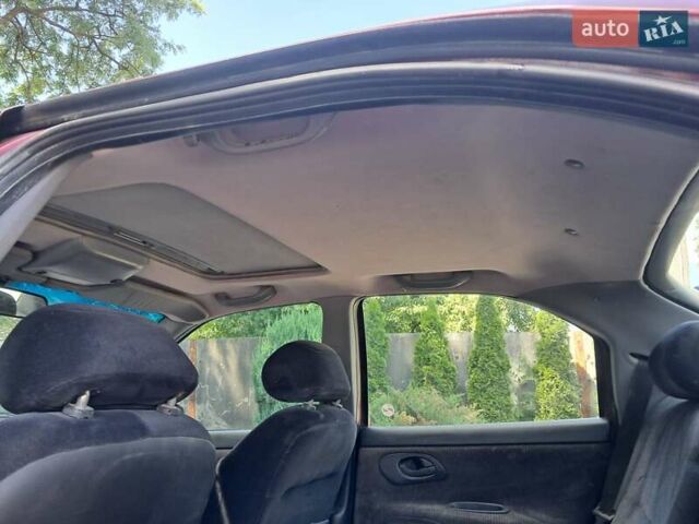 Червоний Форд Мондео, об'ємом двигуна 1.8 л та пробігом 413 тис. км за 1350 $, фото 27 на Automoto.ua