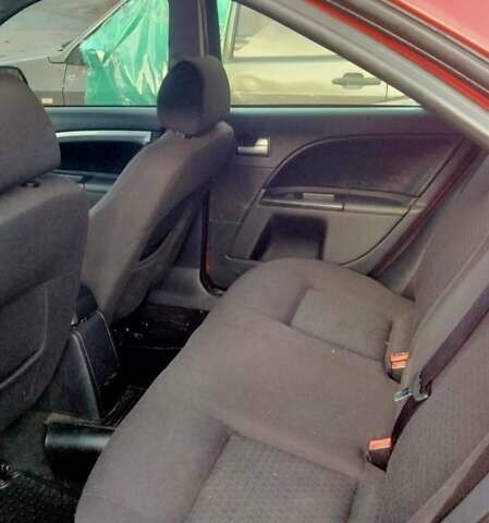 Червоний Форд Мондео, об'ємом двигуна 2 л та пробігом 314 тис. км за 4000 $, фото 1 на Automoto.ua