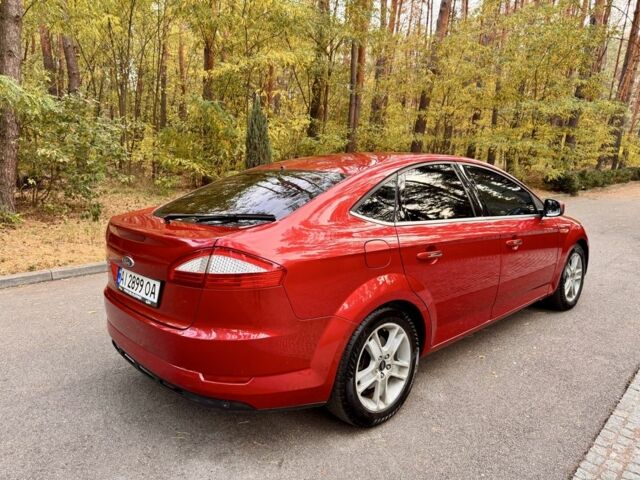 Форд Мондео 2008 в Днепре (Днепропетровске) на Automoto.ua Красный Форд Мондео, объемом двигателя 2 л и пробегом 307 тыс. км за 6700 $, фото 4 на Automoto.ua