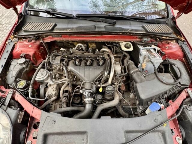 Форд Мондео 2008 в Днепре (Днепропетровске) на Automoto.ua Красный Форд Мондео, объемом двигателя 2 л и пробегом 307 тыс. км за 6700 $, фото 12 на Automoto.ua