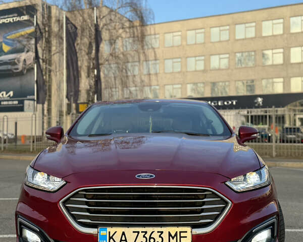 Красный Форд Мондео, объемом двигателя 2 л и пробегом 68 тыс. км за 18500 $, фото 6 на Automoto.ua
