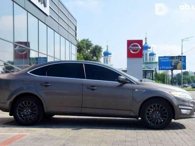 Форд Мондео, объемом двигателя 2 л и пробегом 156 тыс. км за 9900 $, фото 25 на Automoto.ua