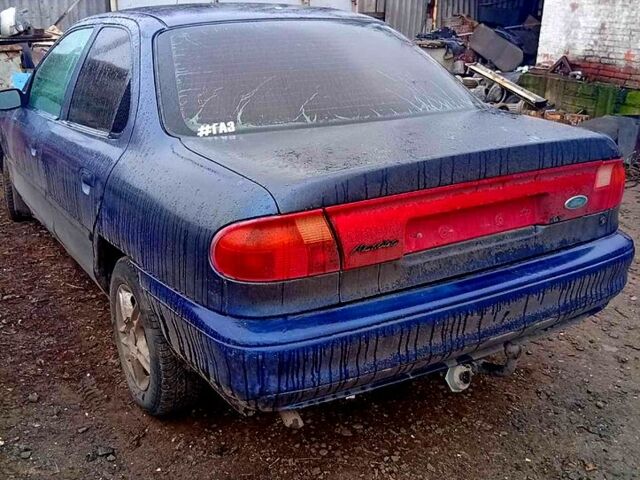 Форд Мондео, объемом двигателя 1.8 л и пробегом 200 тыс. км за 400 $, фото 1 на Automoto.ua