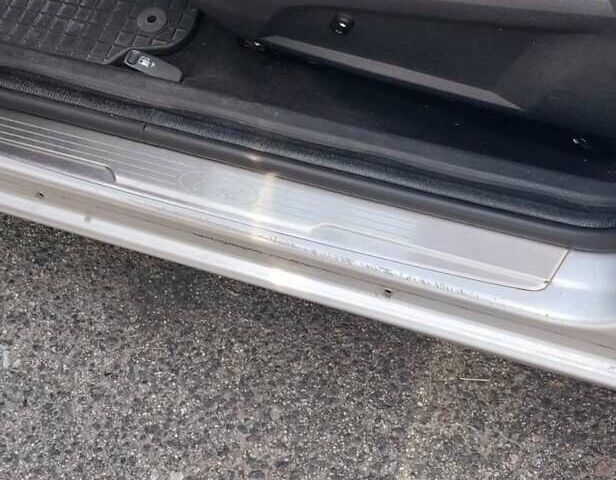 Форд Мондео, объемом двигателя 2 л и пробегом 300 тыс. км за 4000 $, фото 3 на Automoto.ua