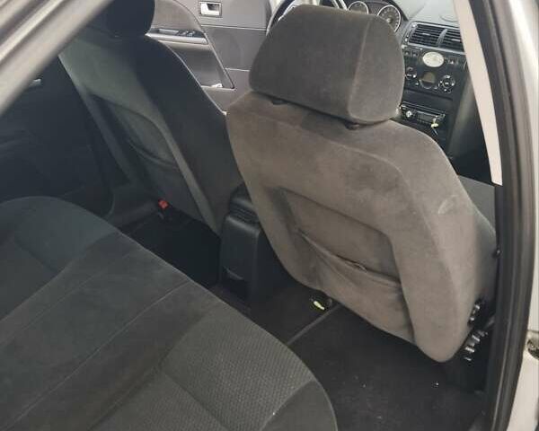Форд Мондео, объемом двигателя 2 л и пробегом 230 тыс. км за 2999 $, фото 12 на Automoto.ua