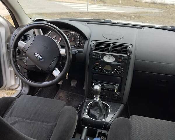 Форд Мондео, объемом двигателя 2 л и пробегом 230 тыс. км за 2999 $, фото 14 на Automoto.ua