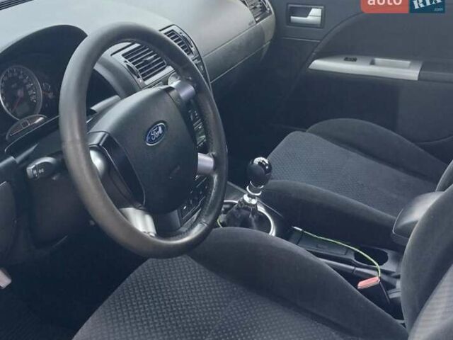 Форд Мондео, объемом двигателя 2 л и пробегом 300 тыс. км за 4000 $, фото 1 на Automoto.ua
