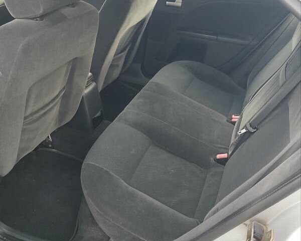 Форд Мондео, объемом двигателя 2 л и пробегом 230 тыс. км за 2999 $, фото 9 на Automoto.ua