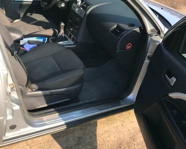Форд Мондео, объемом двигателя 1.8 л и пробегом 285 тыс. км за 3350 $, фото 8 на Automoto.ua