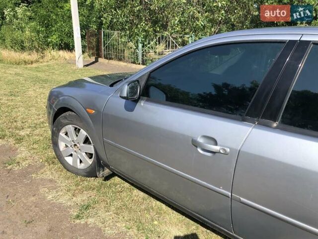 Форд Мондео, объемом двигателя 1.8 л и пробегом 285 тыс. км за 3350 $, фото 1 на Automoto.ua