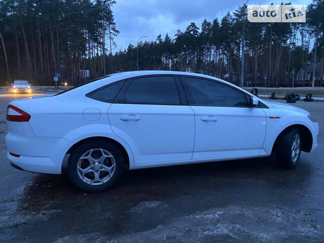 Форд Мондео, об'ємом двигуна 2 л та пробігом 154 тис. км за 7700 $, фото 3 на Automoto.ua