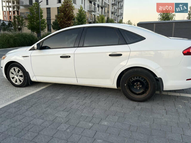 Форд Мондео, объемом двигателя 1.6 л и пробегом 120 тыс. км за 7100 $, фото 10 на Automoto.ua
