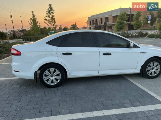 Форд Мондео, объемом двигателя 1.6 л и пробегом 120 тыс. км за 7100 $, фото 4 на Automoto.ua