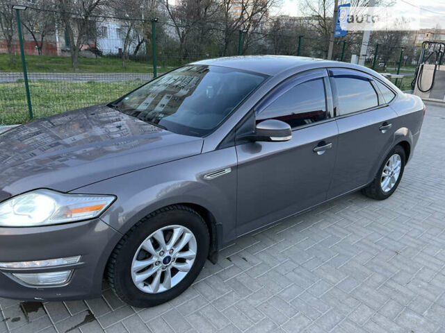 Форд Мондео, об'ємом двигуна 2 л та пробігом 192 тис. км за 8200 $, фото 5 на Automoto.ua