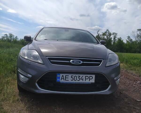 Форд Мондео, объемом двигателя 2 л и пробегом 265 тыс. км за 8300 $, фото 8 на Automoto.ua