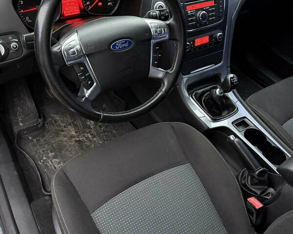 Форд Мондео, объемом двигателя 1.6 л и пробегом 190 тыс. км за 7400 $, фото 9 на Automoto.ua