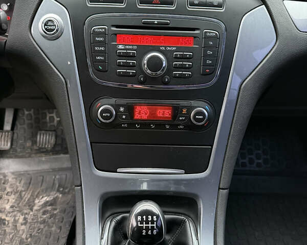 Форд Мондео, объемом двигателя 1.6 л и пробегом 190 тыс. км за 7400 $, фото 14 на Automoto.ua