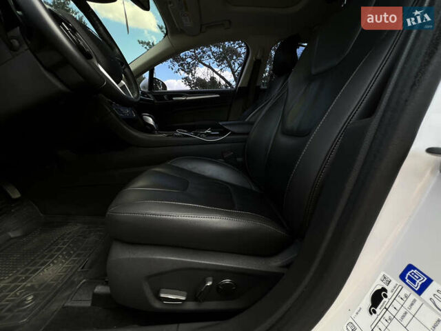 Форд Мондео, объемом двигателя 2 л и пробегом 86 тыс. км за 15300 $, фото 14 на Automoto.ua