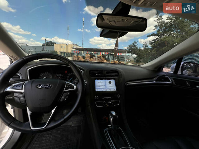 Форд Мондео, объемом двигателя 2 л и пробегом 86 тыс. км за 15300 $, фото 18 на Automoto.ua