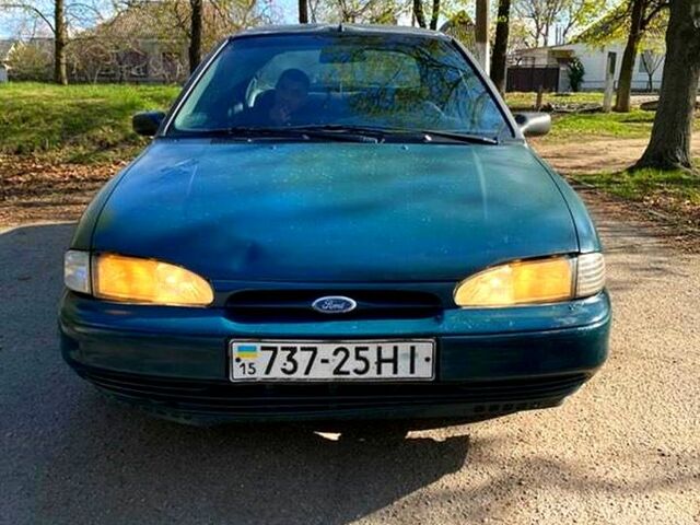 Форд Мондео, объемом двигателя 2 л и пробегом 258 тыс. км за 1000 $, фото 1 на Automoto.ua