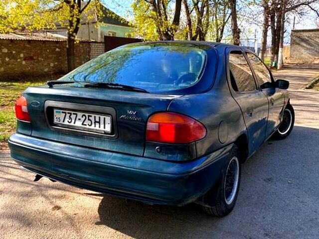 Форд Мондео, объемом двигателя 2 л и пробегом 258 тыс. км за 1000 $, фото 6 на Automoto.ua
