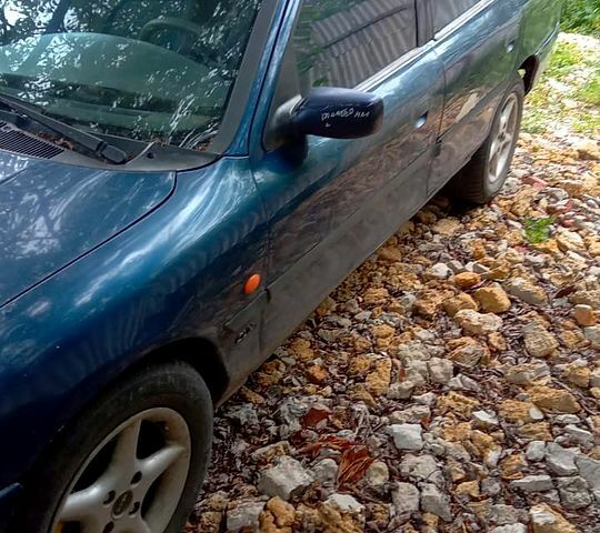 Форд Мондео, об'ємом двигуна 1.6 л та пробігом 250 тис. км за 1100 $, фото 5 на Automoto.ua