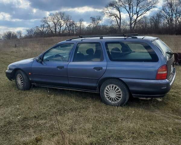 Форд Мондео, объемом двигателя 1.6 л и пробегом 280 тыс. км за 2000 $, фото 1 на Automoto.ua