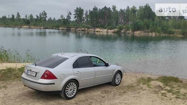 Форд Мондео, об'ємом двигуна 1.8 л та пробігом 225 тис. км за 5200 $, фото 12 на Automoto.ua