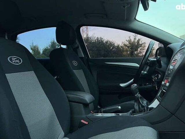 Форд Мондео, объемом двигателя 0 л и пробегом 192 тыс. км за 7500 $, фото 15 на Automoto.ua