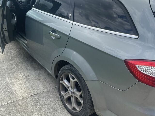 Форд Мондео, объемом двигателя 2 л и пробегом 400 тыс. км за 4500 $, фото 3 на Automoto.ua