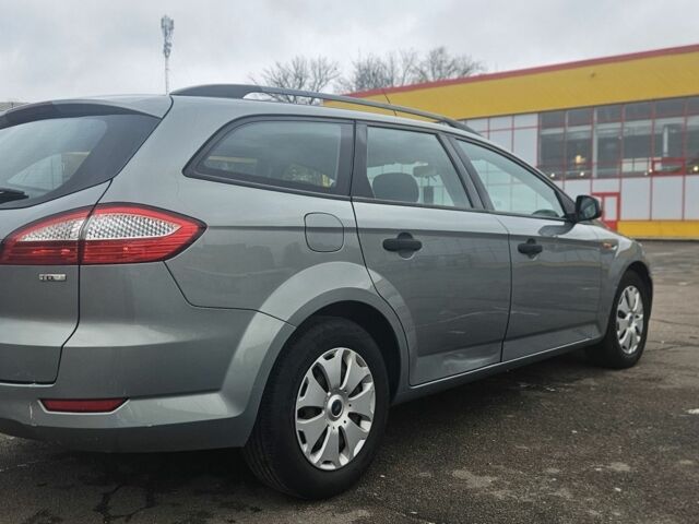 Форд Мондео, объемом двигателя 2 л и пробегом 425 тыс. км за 2757 $, фото 4 на Automoto.ua