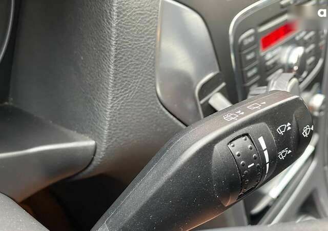Форд Мондео, объемом двигателя 2 л и пробегом 255 тыс. км за 6600 $, фото 22 на Automoto.ua