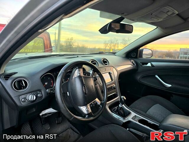 Форд Мондео, об'ємом двигуна 1.6 л та пробігом 150 тис. км за 2300 $, фото 5 на Automoto.ua