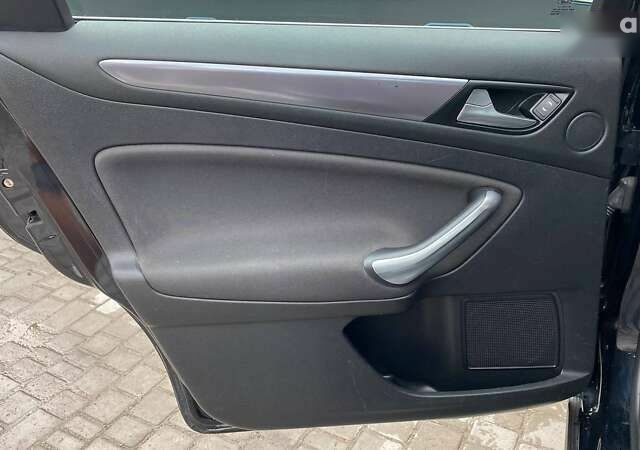 Форд Мондео, объемом двигателя 2 л и пробегом 255 тыс. км за 6600 $, фото 25 на Automoto.ua