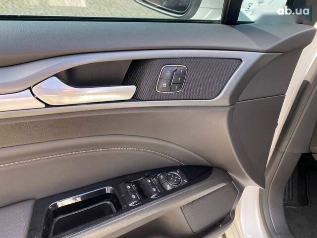Форд Мондео, объемом двигателя 2 л и пробегом 90 тыс. км за 15900 $, фото 10 на Automoto.ua