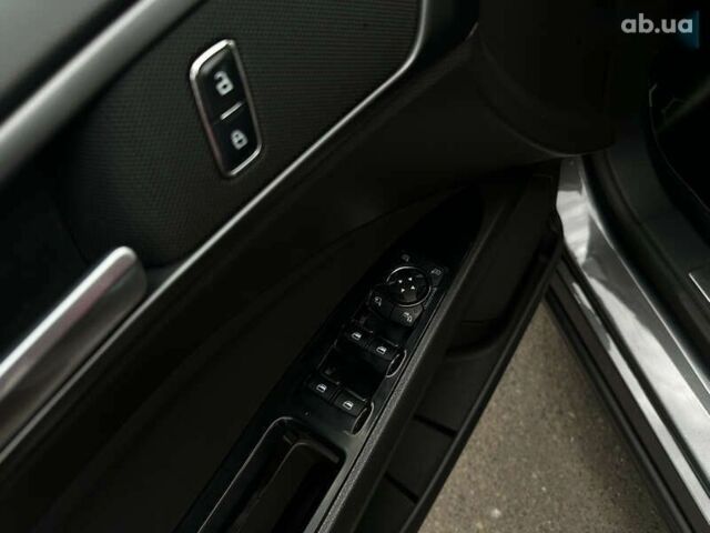Форд Мондео, объемом двигателя 2 л и пробегом 243 тыс. км за 12950 $, фото 17 на Automoto.ua