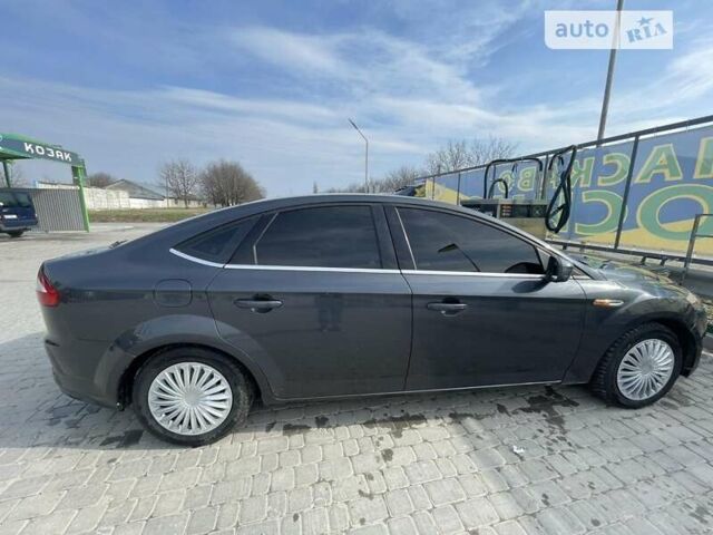 Форд Мондео, объемом двигателя 1.8 л и пробегом 242 тыс. км за 6500 $, фото 4 на Automoto.ua