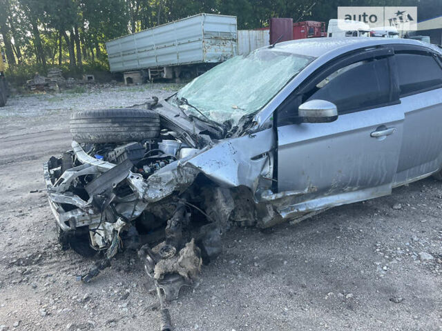 Форд Мондео, об'ємом двигуна 1.6 л та пробігом 204 тис. км за 2000 $, фото 28 на Automoto.ua