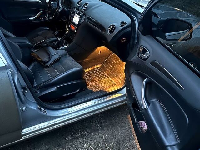 Форд Мондео, объемом двигателя 18 л и пробегом 300 тыс. км за 6500 $, фото 10 на Automoto.ua