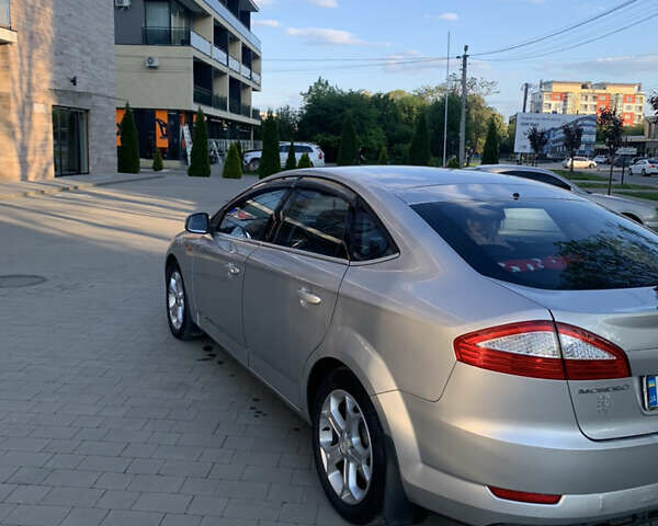 Форд Мондео, об'ємом двигуна 2.2 л та пробігом 225 тис. км за 8100 $, фото 11 на Automoto.ua