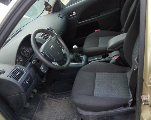 Желтый Форд Мондео, объемом двигателя 1.8 л и пробегом 126 тыс. км за 5250 $, фото 6 на Automoto.ua