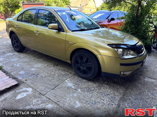 Жовтий Форд Мондео, об'ємом двигуна 1.8 л та пробігом 300 тис. км за 3000 $, фото 1 на Automoto.ua