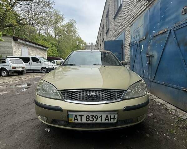 Желтый Форд Мондео, объемом двигателя 0 л и пробегом 249 тыс. км за 3200 $, фото 1 на Automoto.ua