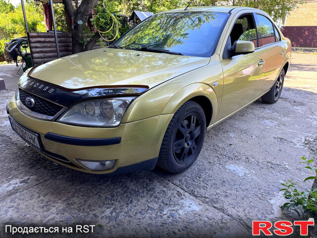 Жовтий Форд Мондео, об'ємом двигуна 1.8 л та пробігом 300 тис. км за 3000 $, фото 5 на Automoto.ua