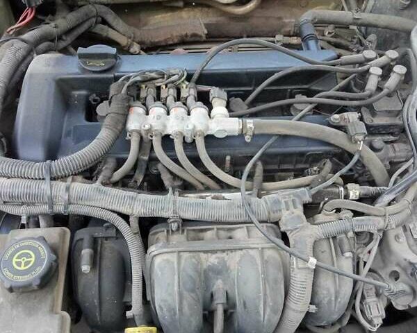 Желтый Форд Мондео, объемом двигателя 1.8 л и пробегом 126 тыс. км за 5250 $, фото 3 на Automoto.ua