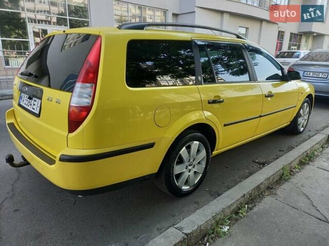 Желтый Форд Мондео, объемом двигателя 2.5 л и пробегом 430 тыс. км за 4100 $, фото 1 на Automoto.ua