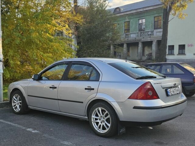 Серый Форд Мондео, объемом двигателя 2 л и пробегом 260 тыс. км за 3500 $, фото 1 на Automoto.ua